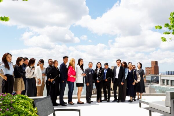 665a3d8650f365b5aff09093_right copy_01_00_15_01