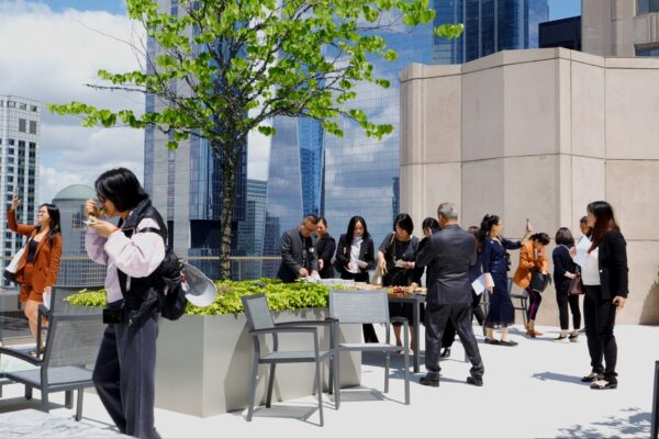 665a3d870128e411eaab0e68_right copy_01_00_08_29