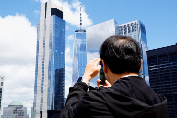 665a3d8709b722d90b748b83_right copy_01_00_11_14